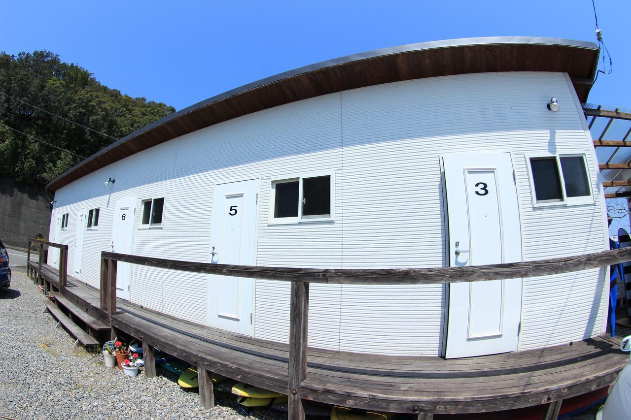 Pavilionsurf&Lodge Sisikui Kültér fotó